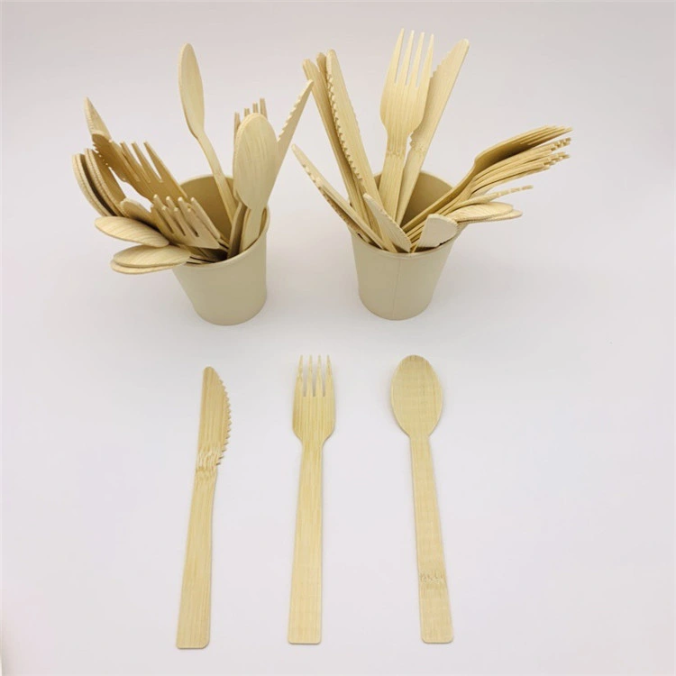 Disposable Bagasse Round Plates with 6" Bamboo Fork